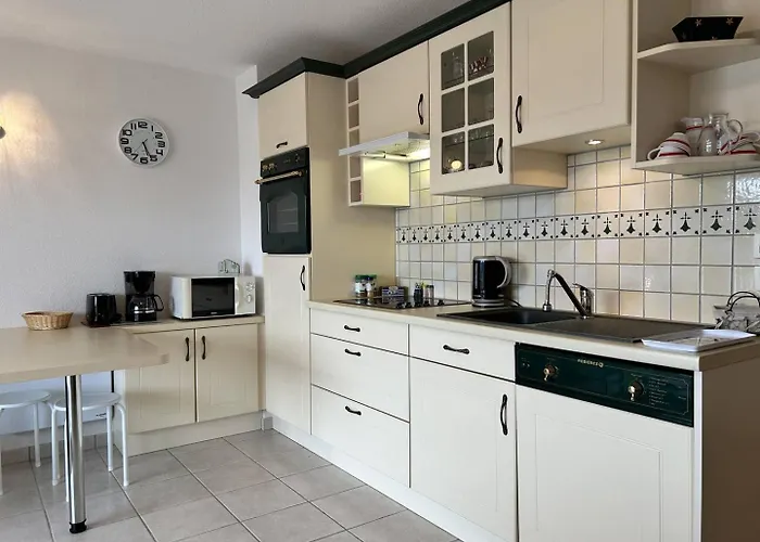 516 - Appartement T2, A Moins De 300M De La Plage.